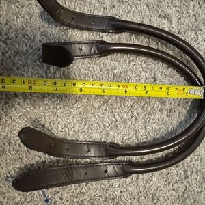 Louis Vuitton handles A27